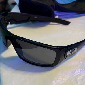 Oakley Sleek Black Wearable Glasses